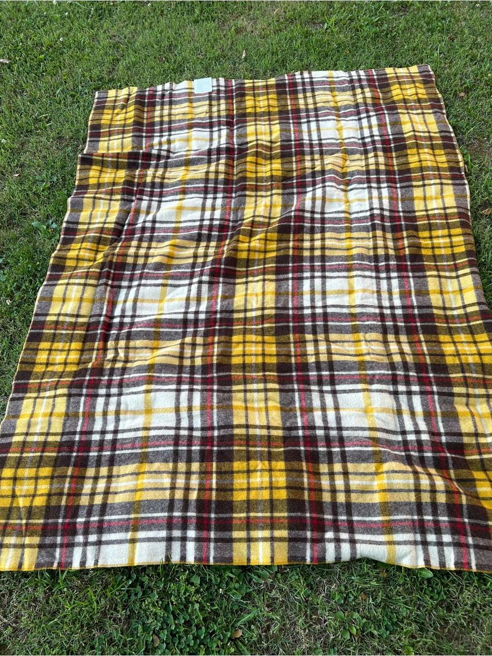 ✨ Rare Find! Traverse Bay Woolen Co. Utility Robe/Blanket✨